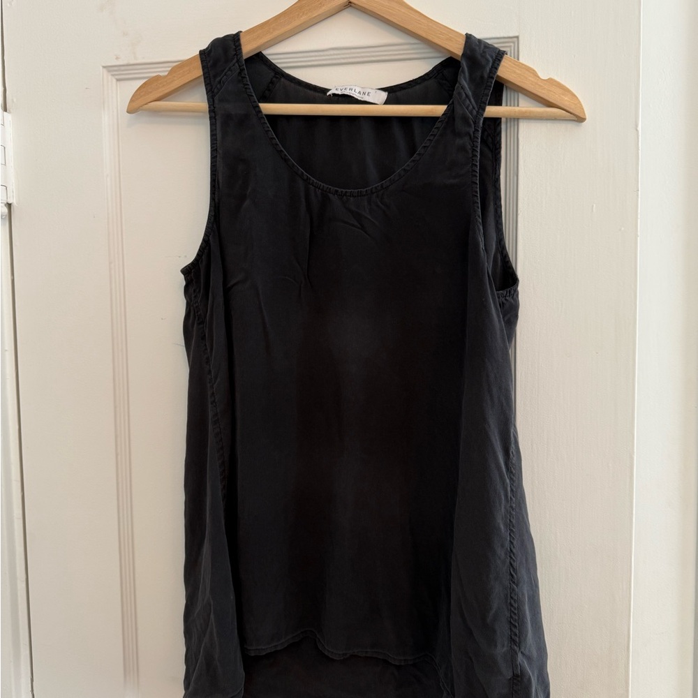 Everlane black silk tank. Size small.